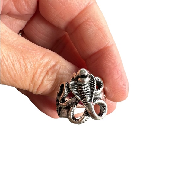 Cobra Silver Open Back Ring - Picture 2 of 7